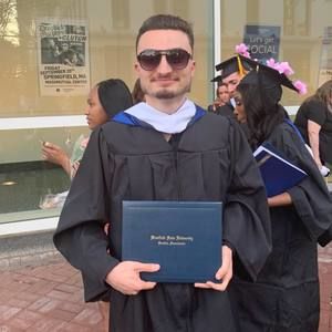 Meet your Posher, Devin